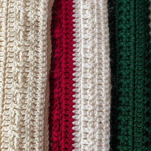 Hand crochet  blanket throw - Picture 2 of 4